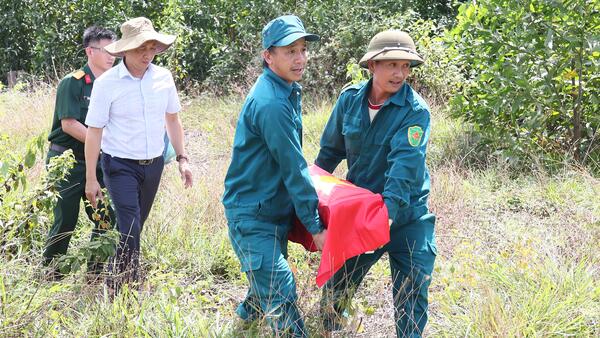 XÃ TRƯỜNG GIANG TRIỂN KHAI KHAI QUẬT, TÌM KIẾM HÀI CỐT LIỆT SĨ TẠI THÔN AN BÌNH